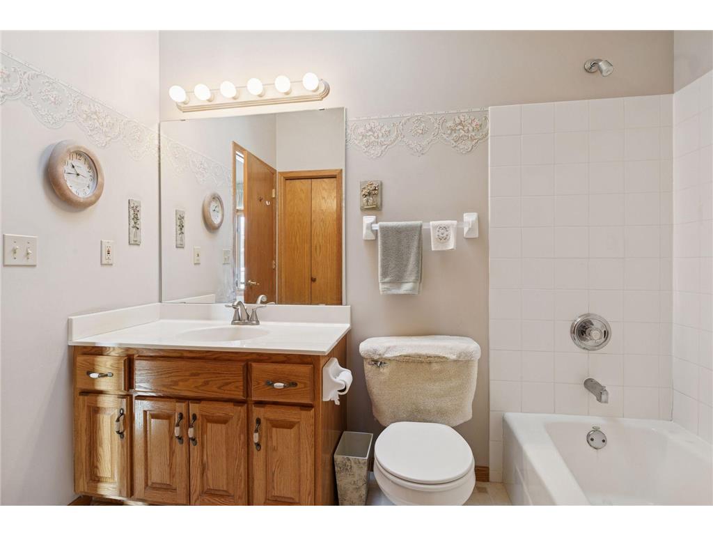 8520 Inverness Lane N Brooklyn Park MN 55443 7026354 image24