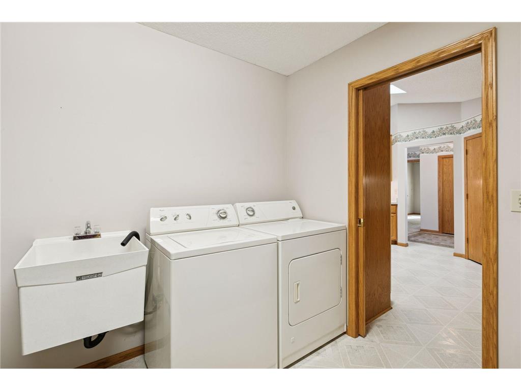 8520 Inverness Lane N Brooklyn Park MN 55443 7026354 image29