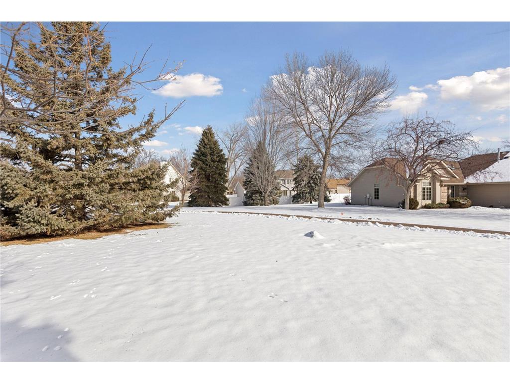 8520 Inverness Lane N Brooklyn Park MN 55443 7026354 image36