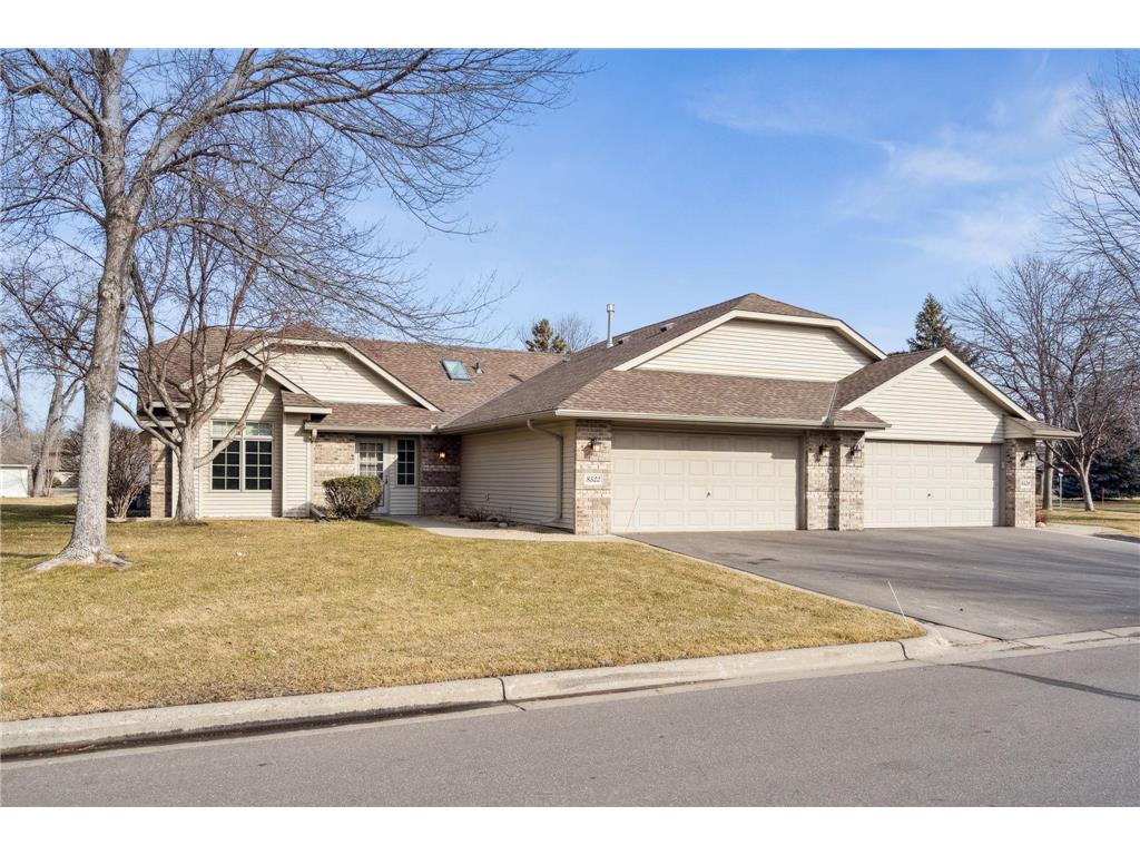 8522 Inverness Lane N Brooklyn Park MN 55443 6478481 image1