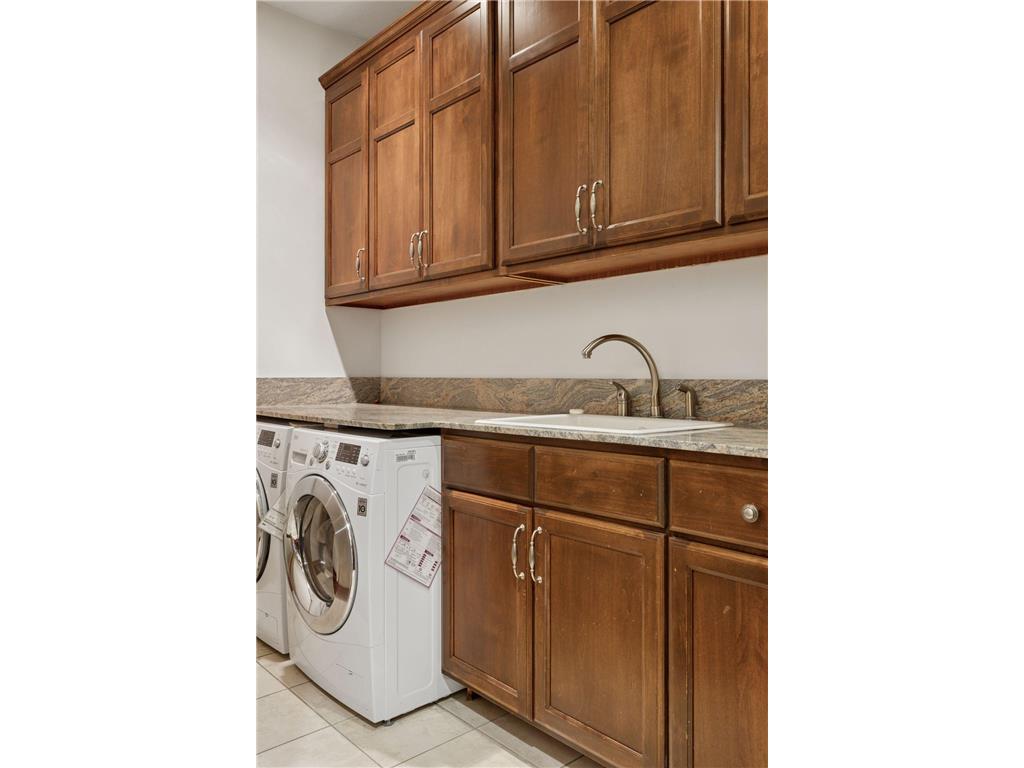 8523 Amsden Road Bloomington MN 55438 6726145 image34