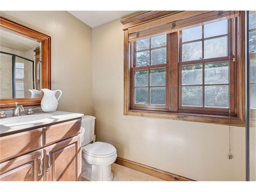 8523 Amsden Road Bloomington MN 55438 6726145 image37