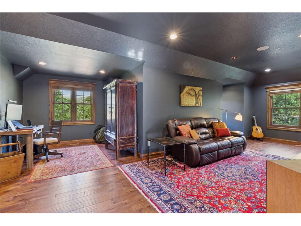 8523 Amsden Road Bloomington MN 55438 6726145 image9