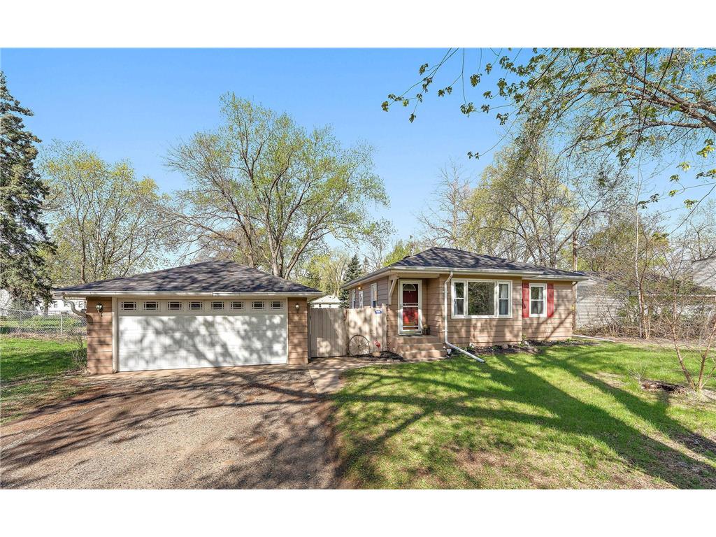 8524 Goodhue Street NE Blaine MN 55449 7061970 image1