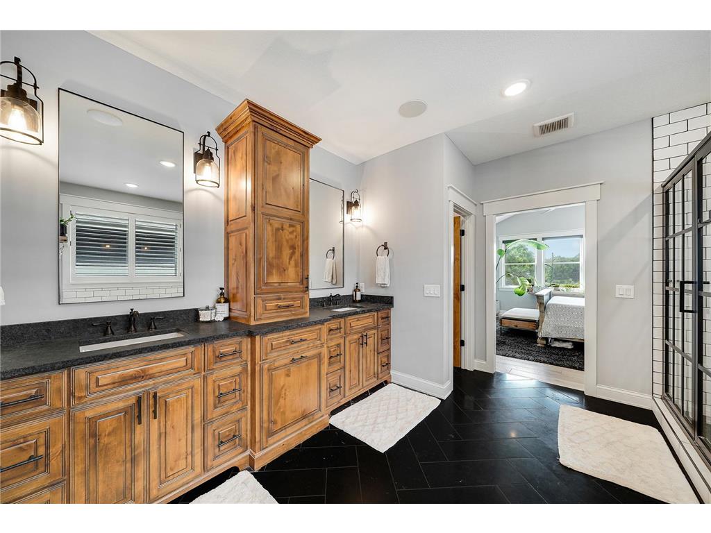 8524 Haeg Drive Bloomington MN 55431 - Penn 7107735 image29