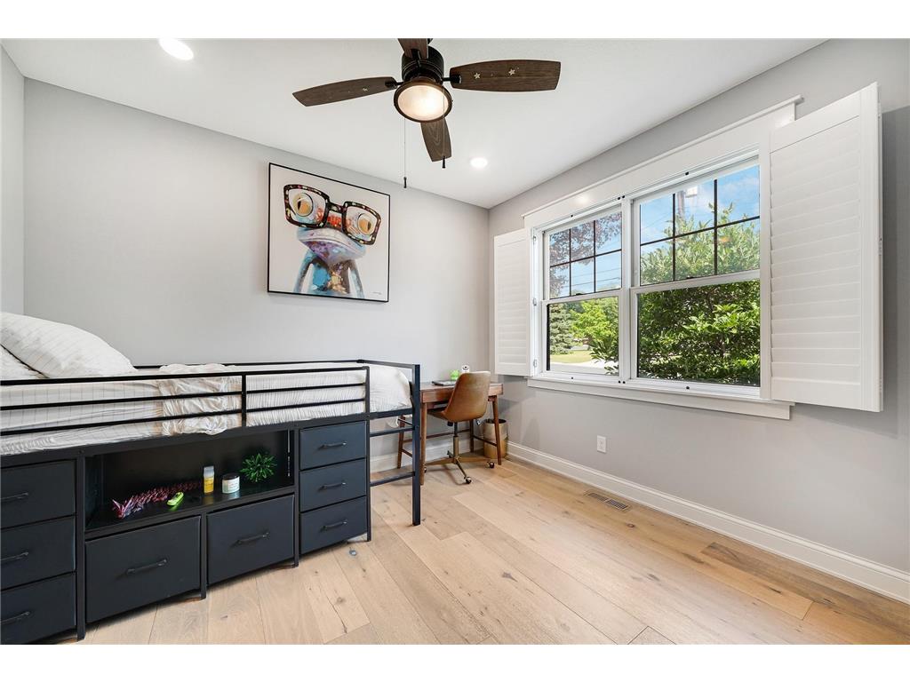 8524 Haeg Drive Bloomington MN 55431 - Penn 7107735 image31