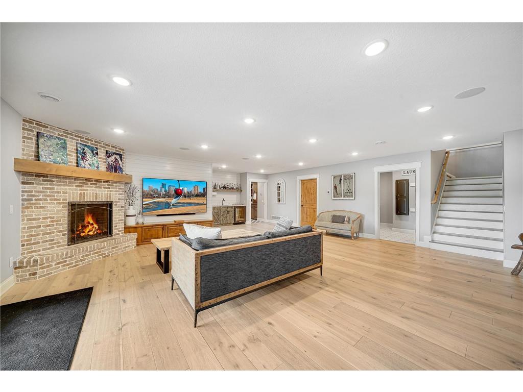 8524 Haeg Drive Bloomington MN 55431 - Penn 7107735 image34