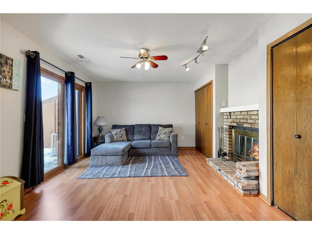 8525 Maplebrook Parkway N Brooklyn Park MN 55445 7018422 image3