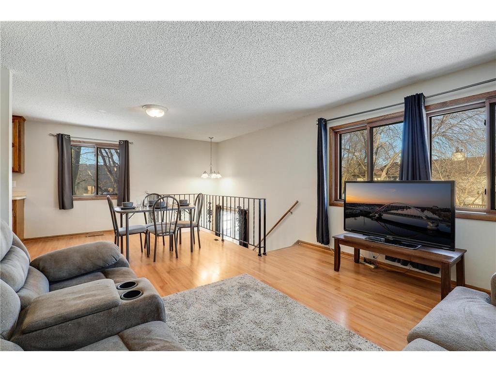8525 Maplebrook Parkway N Brooklyn Park MN 55445 7018422 image8