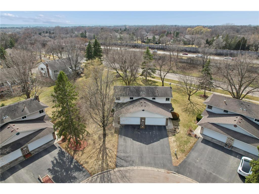 8525 W 97th Street Circle Bloomington MN 55438 7023273 image1