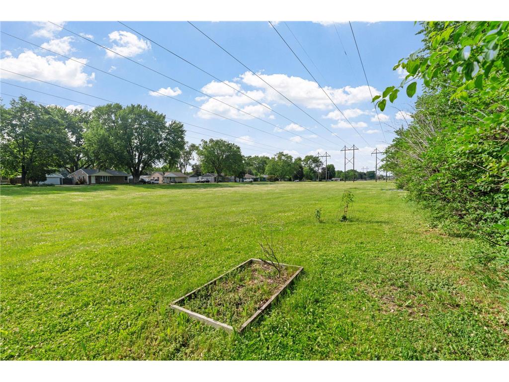 8528 Columbus Avenue S Bloomington MN 55420 7087700 image16