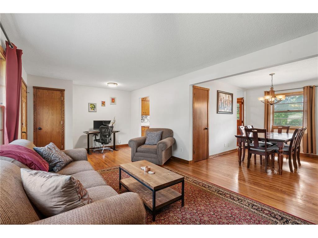 8528 Columbus Avenue S Bloomington MN 55420 7087700 image21
