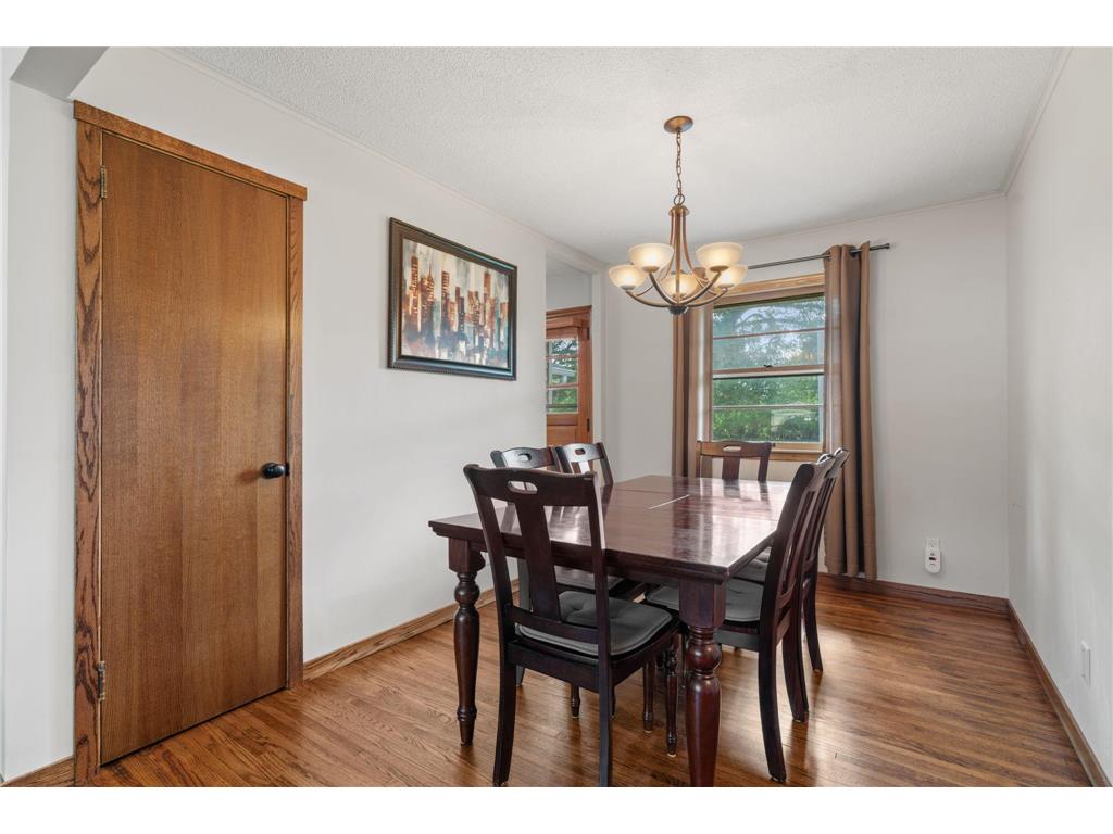 8528 Columbus Avenue S Bloomington MN 55420 7087700 image22