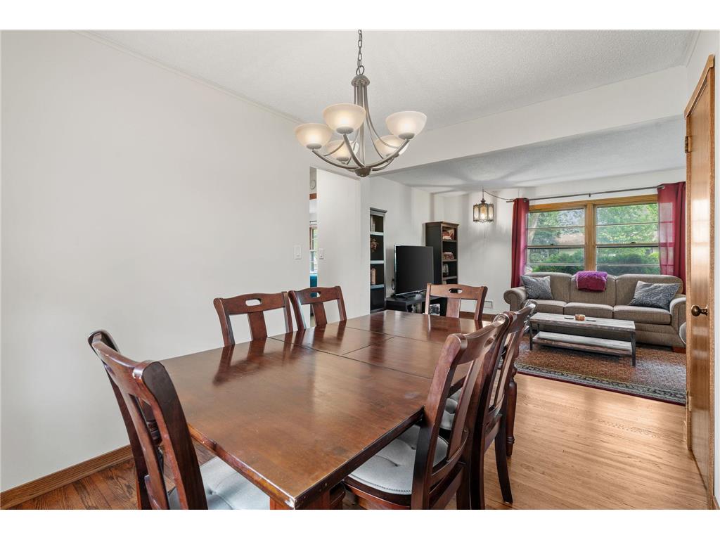 8528 Columbus Avenue S Bloomington MN 55420 7087700 image24