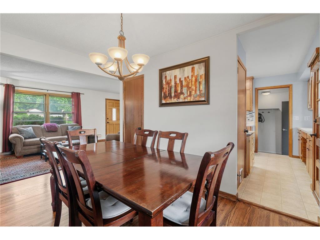8528 Columbus Avenue S Bloomington MN 55420 7087700 image25