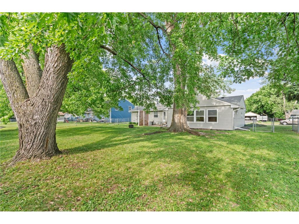 8528 Columbus Avenue S Bloomington MN 55420 7087700 image4