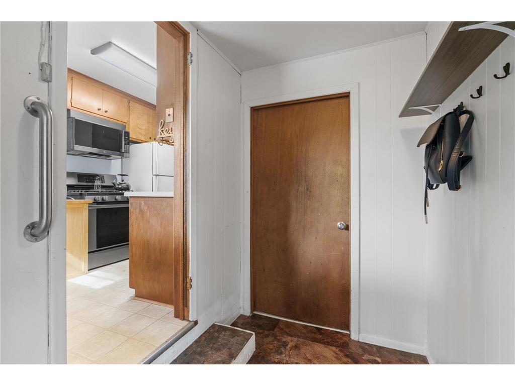 8528 Columbus Avenue S Bloomington MN 55420 7087700 image42