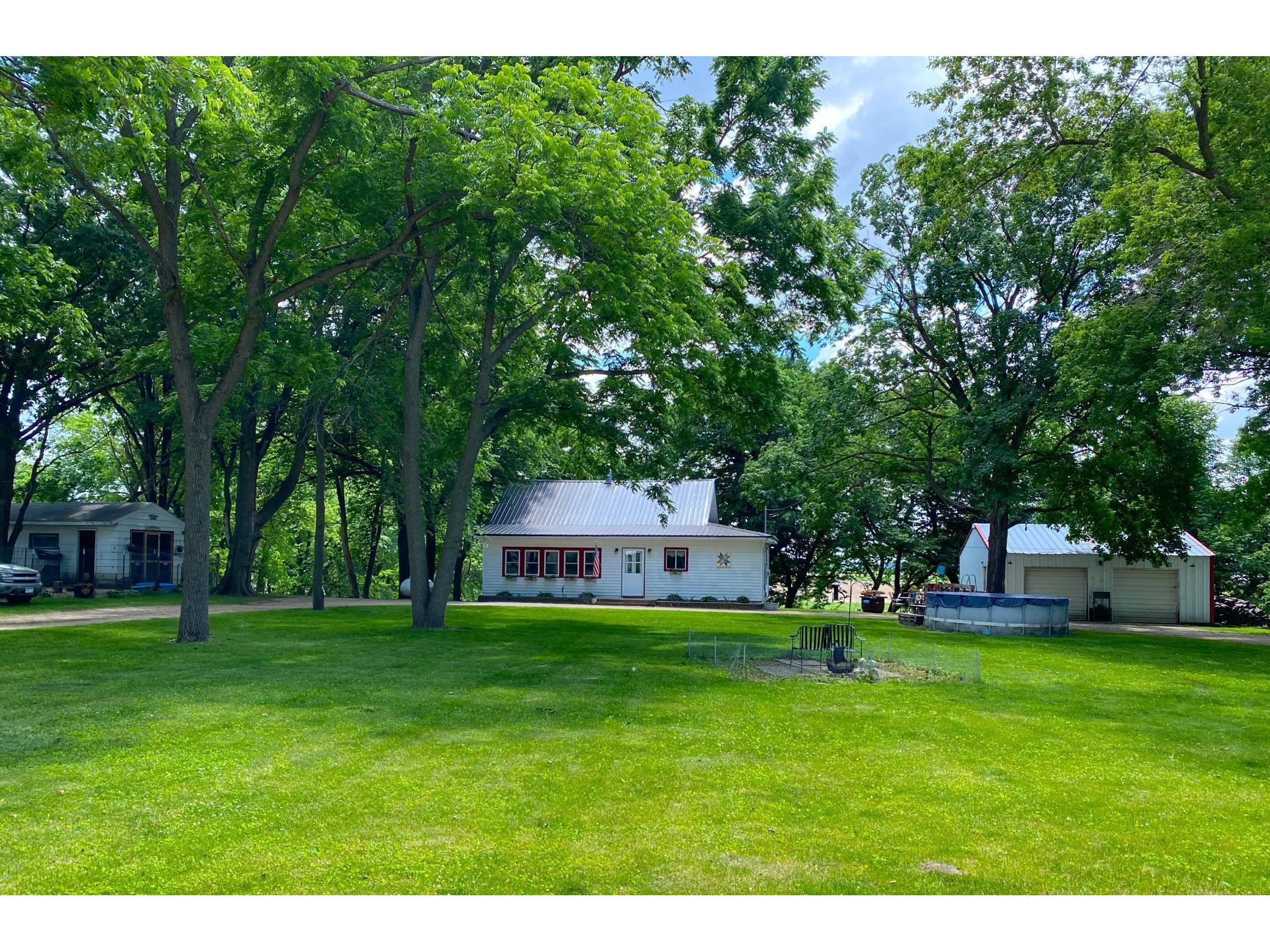 85295 S Island Circle, Hollandale, MN 56045 MLS 6003545 Edina Realty