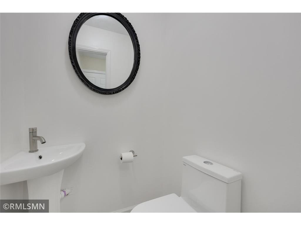 853 Conway Street Saint Paul MN 55106 7090232 image12