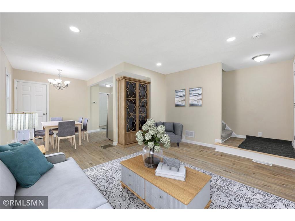 853 Conway Street Saint Paul MN 55106 7090232 image4