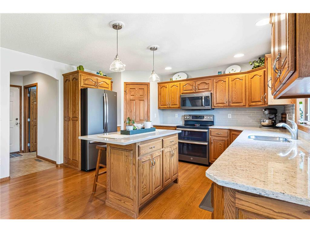 854 32nd Street S Moorhead MN 56560 7075664 image19