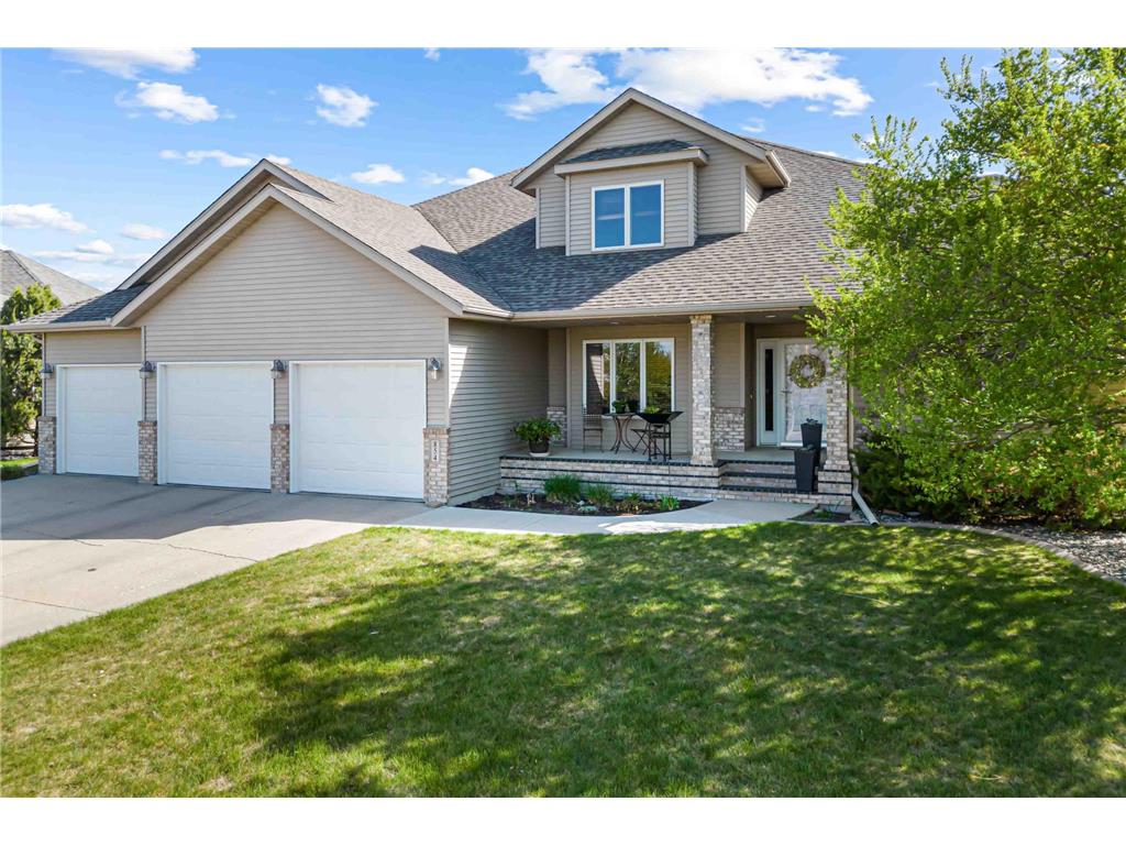 854 32nd Street S Moorhead MN 56560 7075664 image40