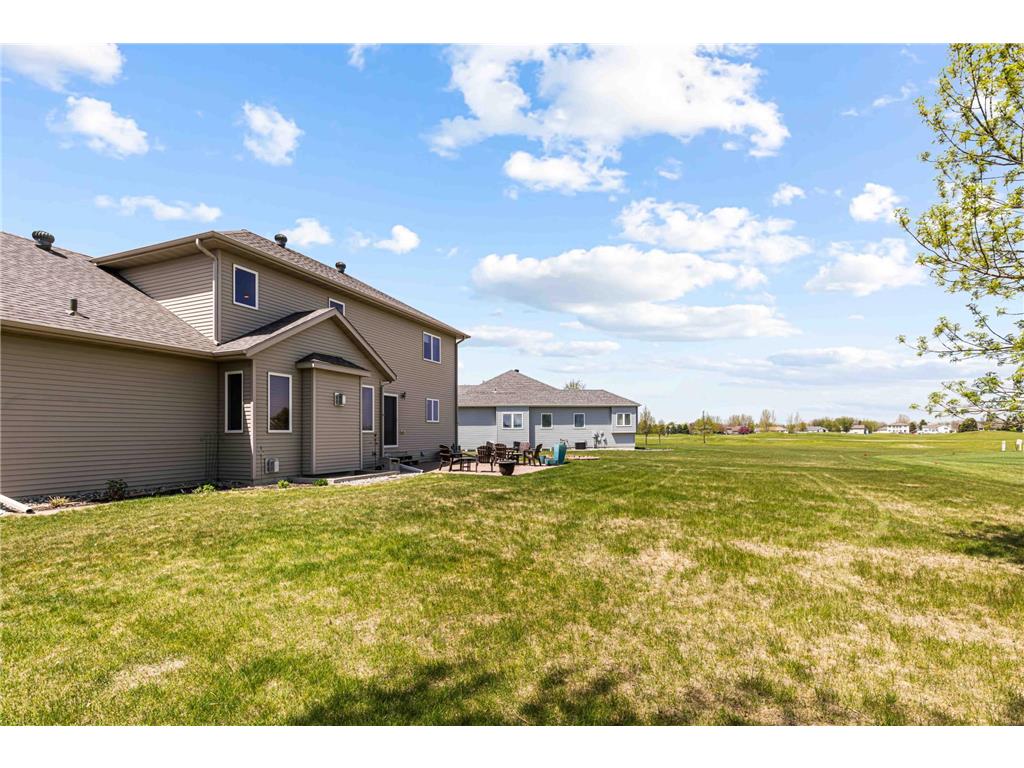 854 32nd Street S Moorhead MN 56560 7075664 image42