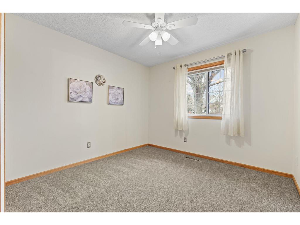 8540 Stratford Lane Brooklyn Park MN 55443 7022738 image15