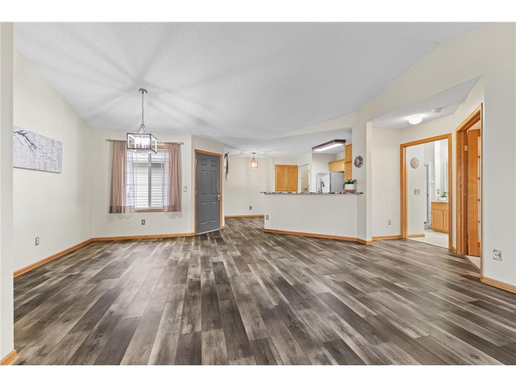 8540 Stratford Lane Brooklyn Park MN 55443 7022738 image2