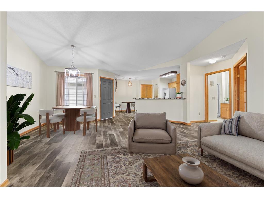 8540 Stratford Lane Brooklyn Park MN 55443 7022738 image3