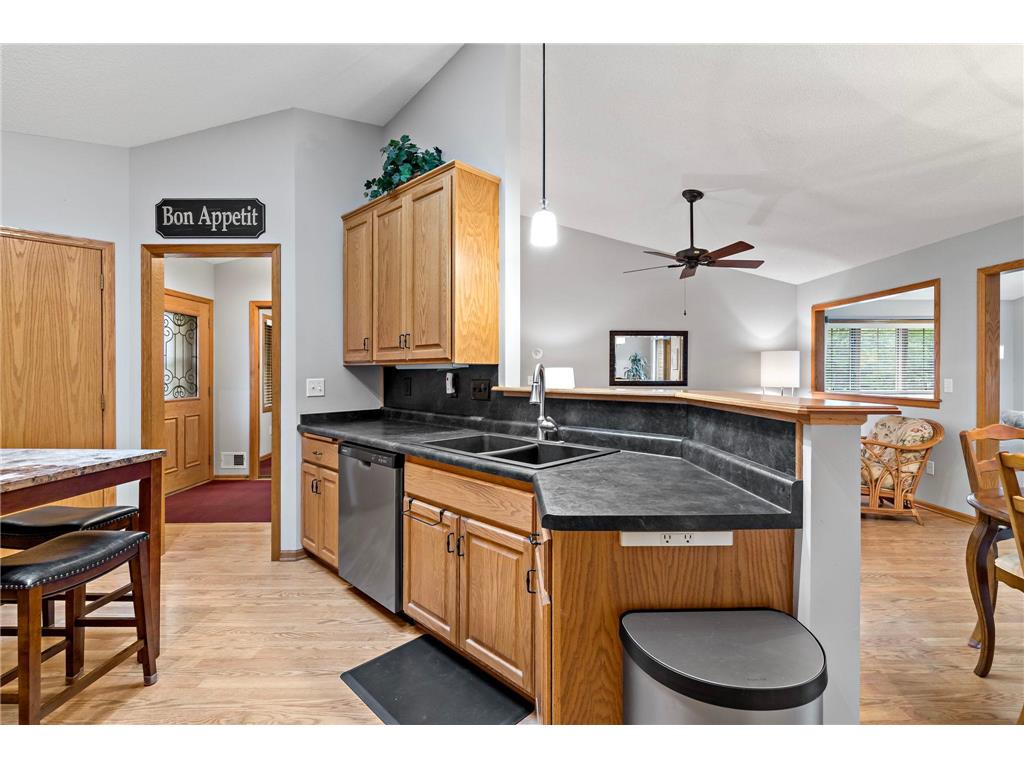 8541 Inverness Lane N Brooklyn Park MN 55443 7090894 image14