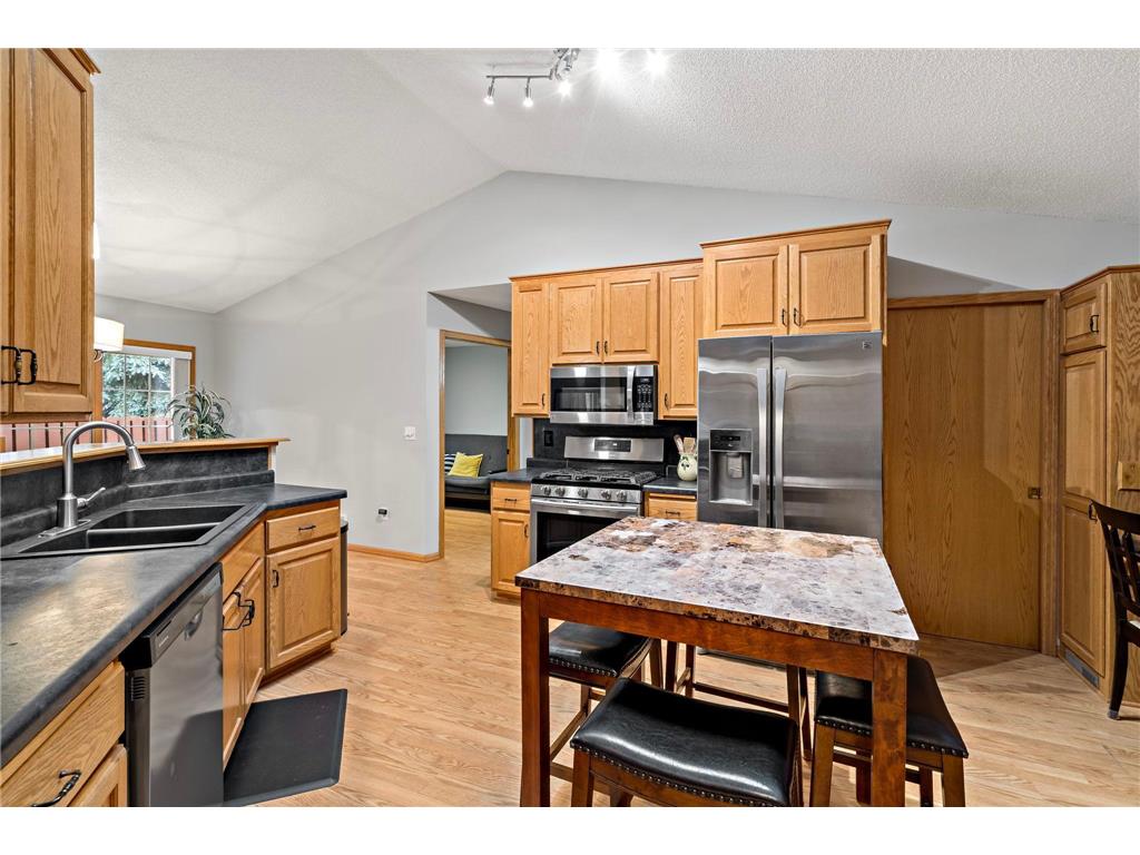 8541 Inverness Lane N Brooklyn Park MN 55443 7090894 image16
