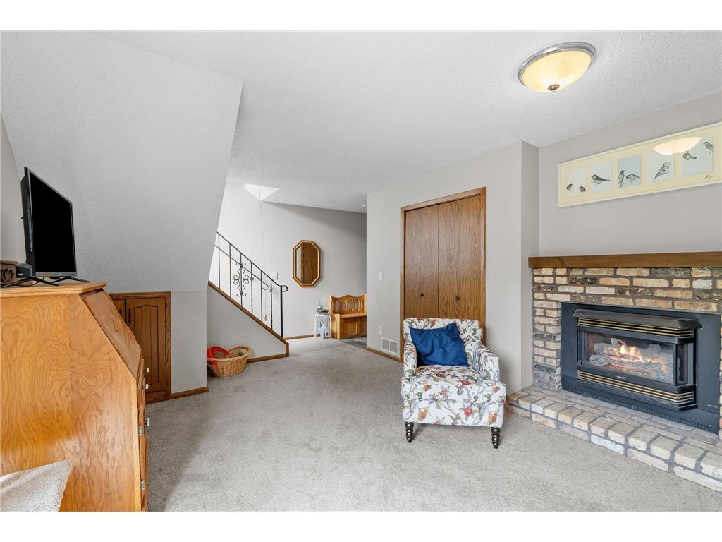 8545 Maplebrook Parkway N Brooklyn Park MN 55445 7103844 image11