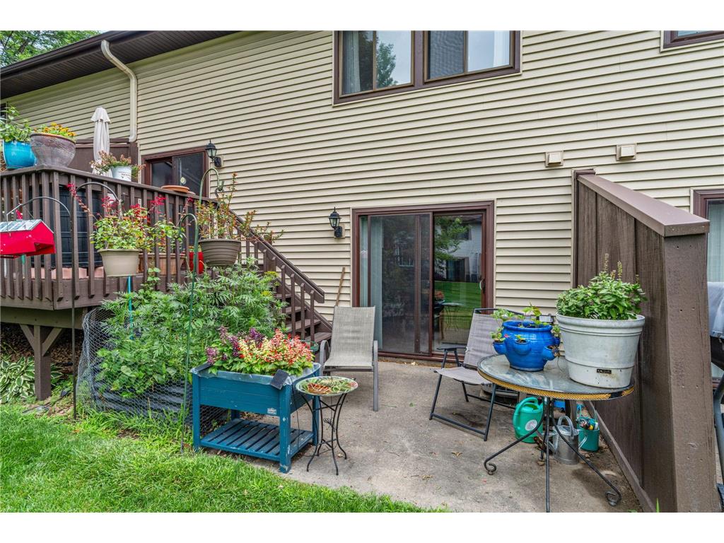 8545 Maplebrook Parkway N Brooklyn Park MN 55445 7103844 image12