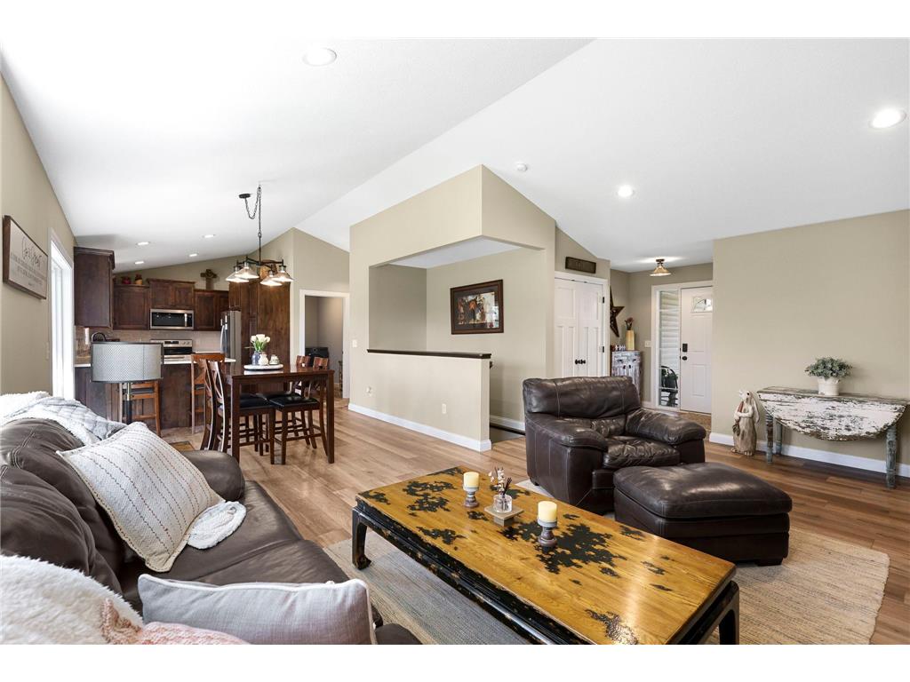 8548 208th Street W, Lakeville, MN, 55044 | MLS: 6709456 | Edina Realty