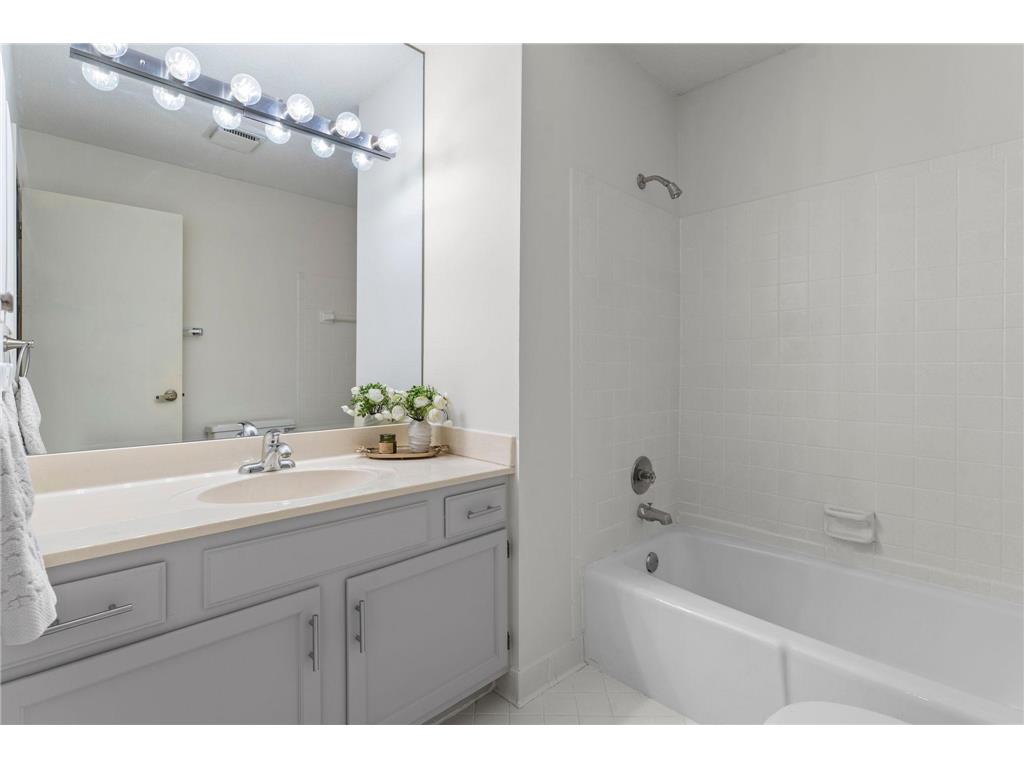 8549 Irwin Road #239 Bloomington MN 55437 7063213 image25