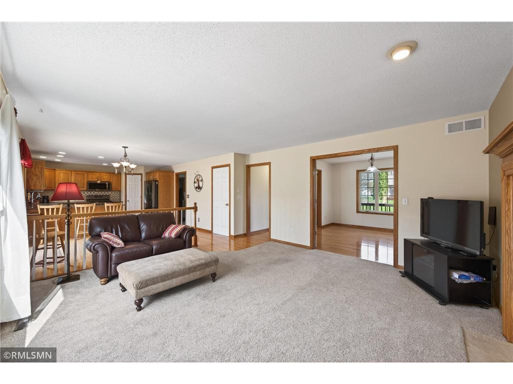 8549 Woodland Curve Saint Bonifacius MN 55375 7060156 image6