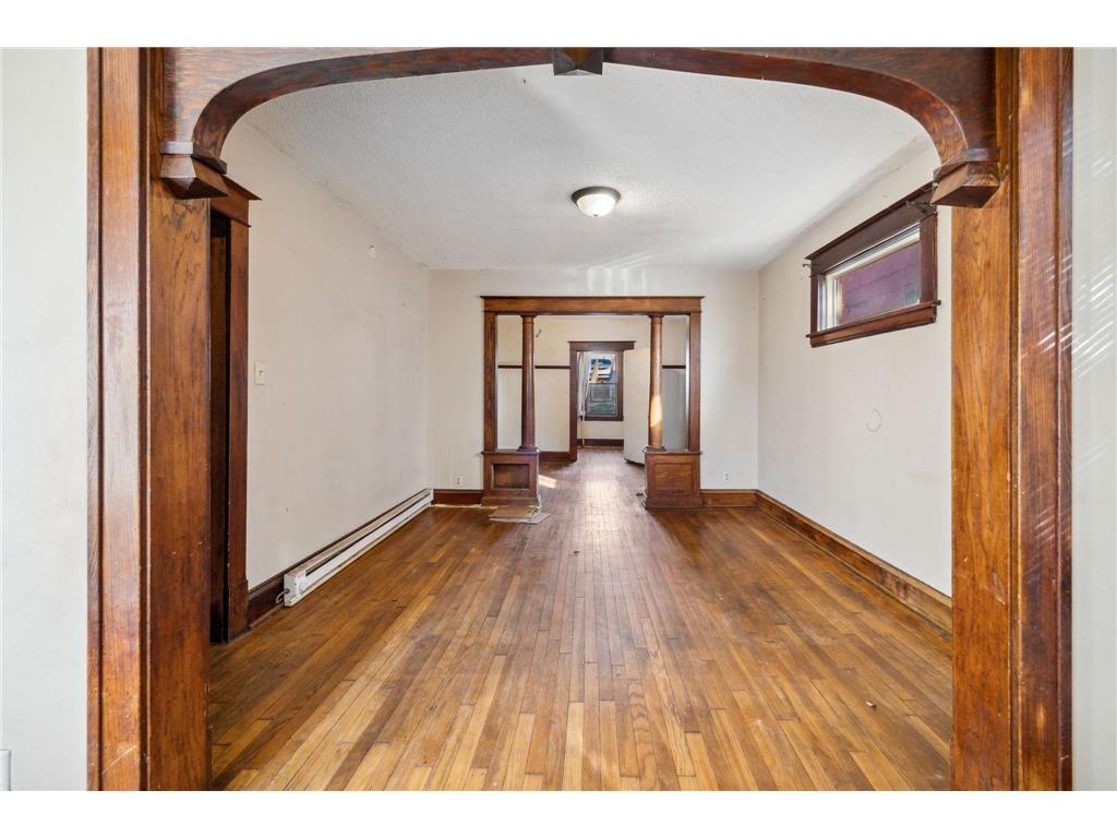 855 4th Street E Saint Paul MN 55106 6481324 image1