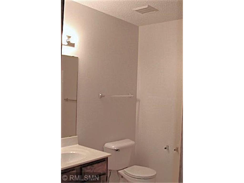 855 Highview Drive #D New Richmond WI 54017 6819041 image11