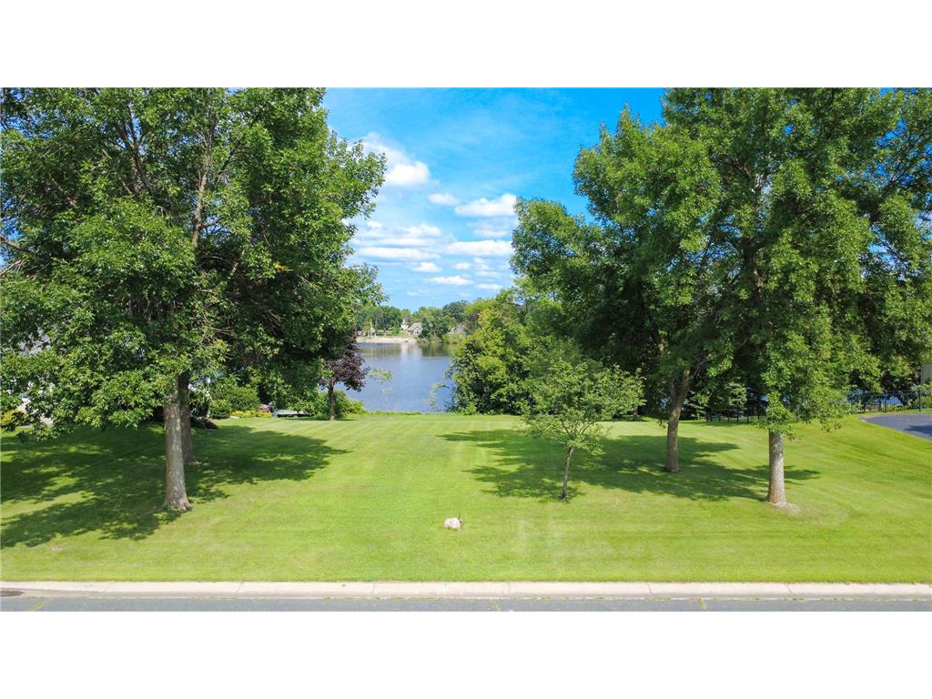 855 Otter Street SW Hutchinson MN 55350 - Otter 6757926 image1