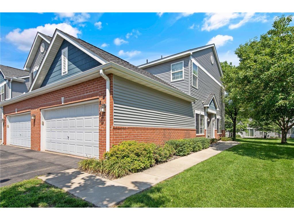 8551 Grove Circle, Shakopee, MN, 55379 MLS 6409895 Edina Realty