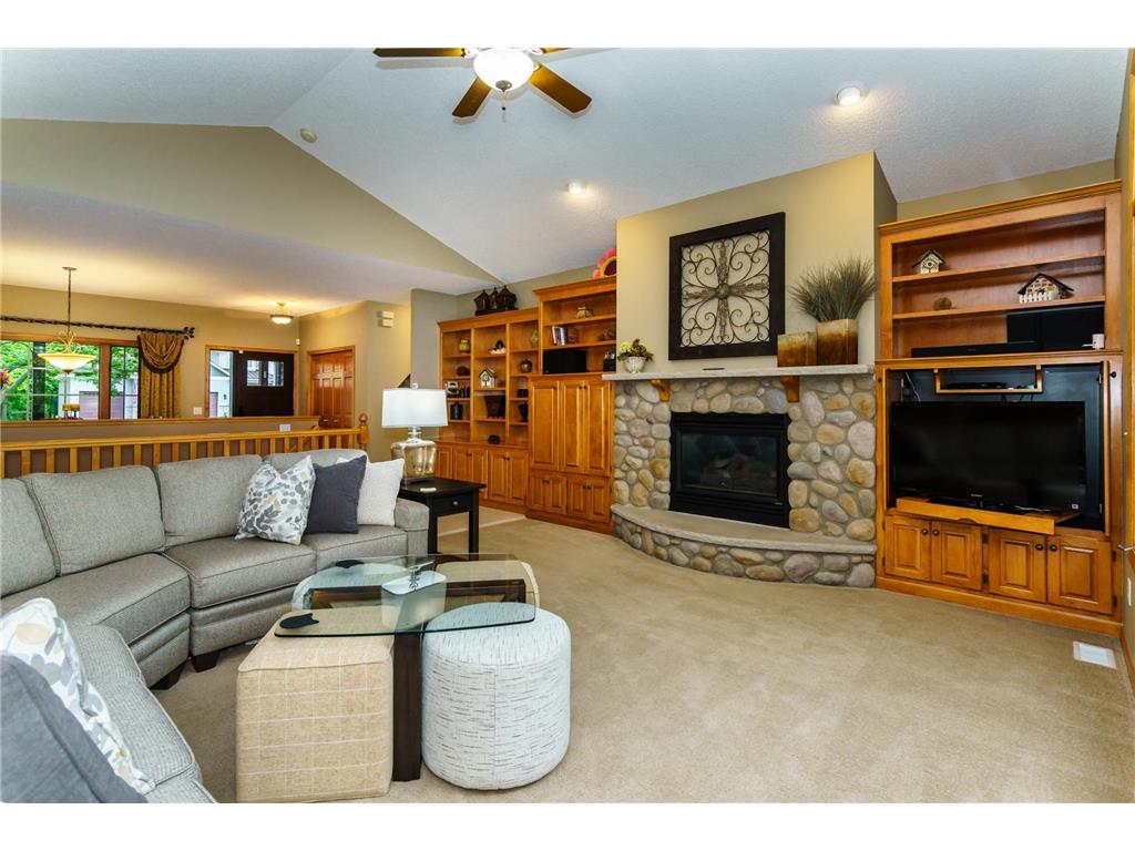 8551 Summit Oaks Bay Savage MN 55378 - Cate's or Hidden 7081943 image18