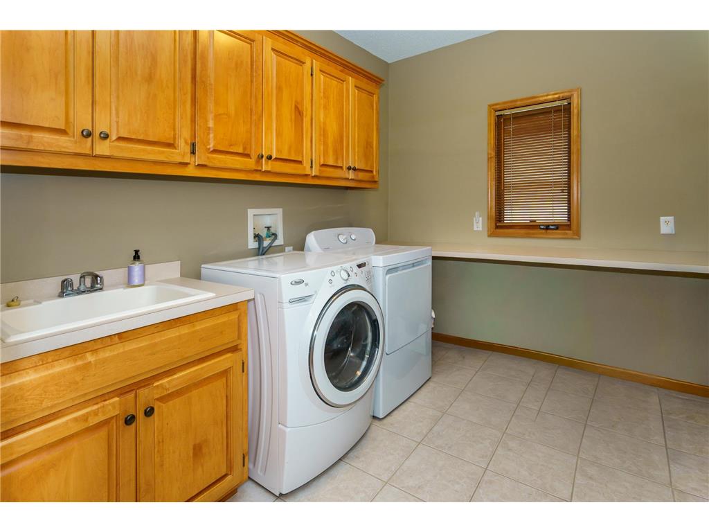 8551 Summit Oaks Bay Savage MN 55378 - Cate's or Hidden 7081943 image48