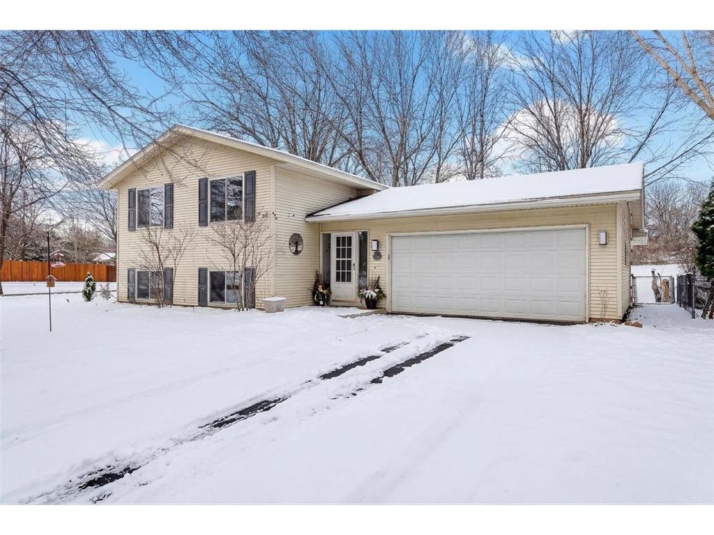 8556 Hiawatha Avenue Eden Prairie MN 55347 7000443 image1