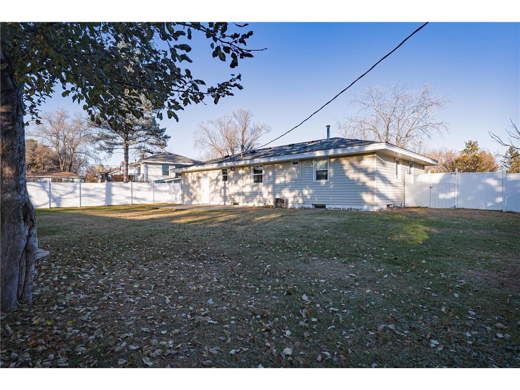 8556 Rich Avenue S Bloomington MN 55437 7009433 image3