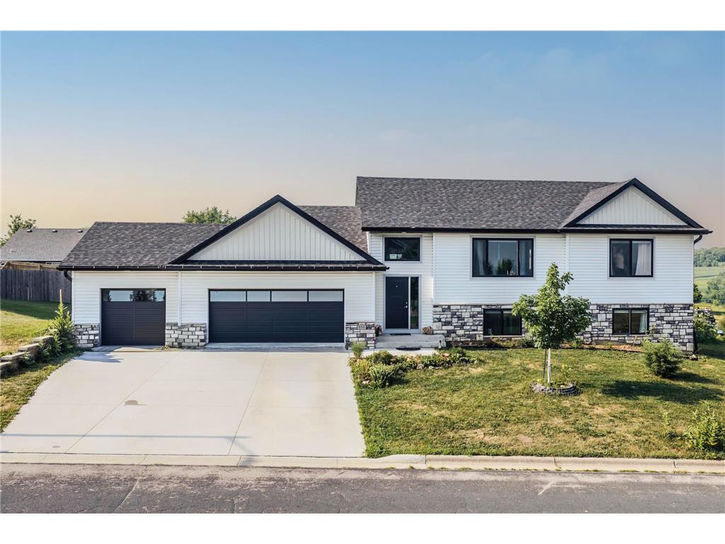 856 Golfview Avenue Zumbrota MN 55992 7107265 image1