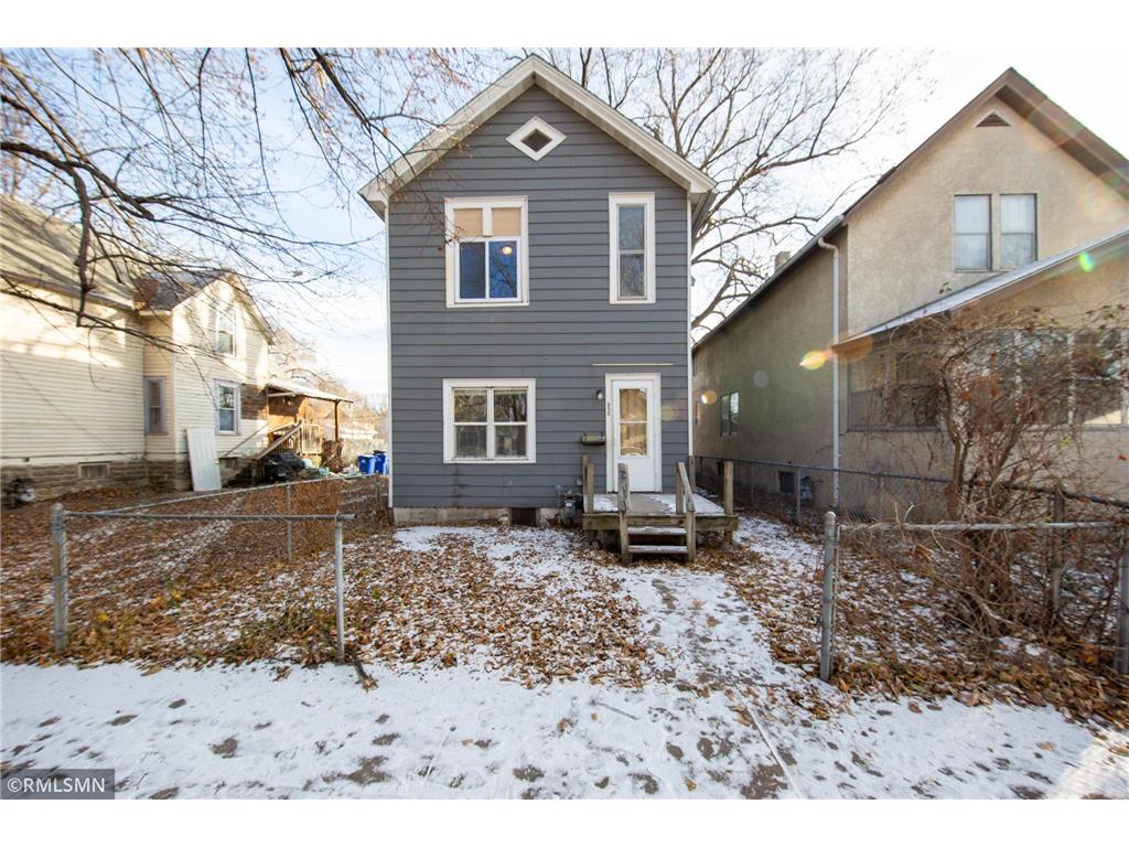 856 Marion Street Saint Paul MN 55117 6626878 image1
