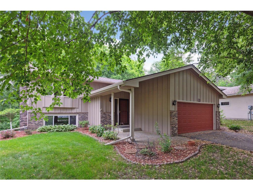 856 Sudberry Lane Eagan MN 55123 6375558 image1