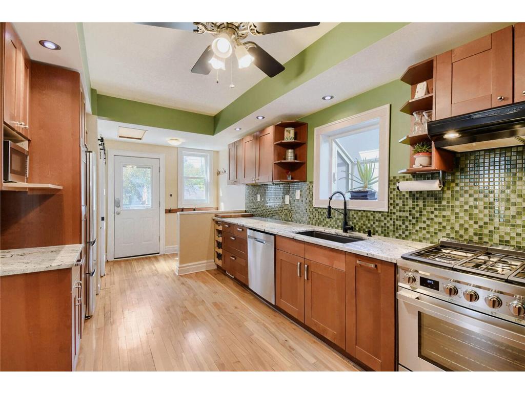856 Watson Avenue Saint Paul MN 55102 7063215 image5