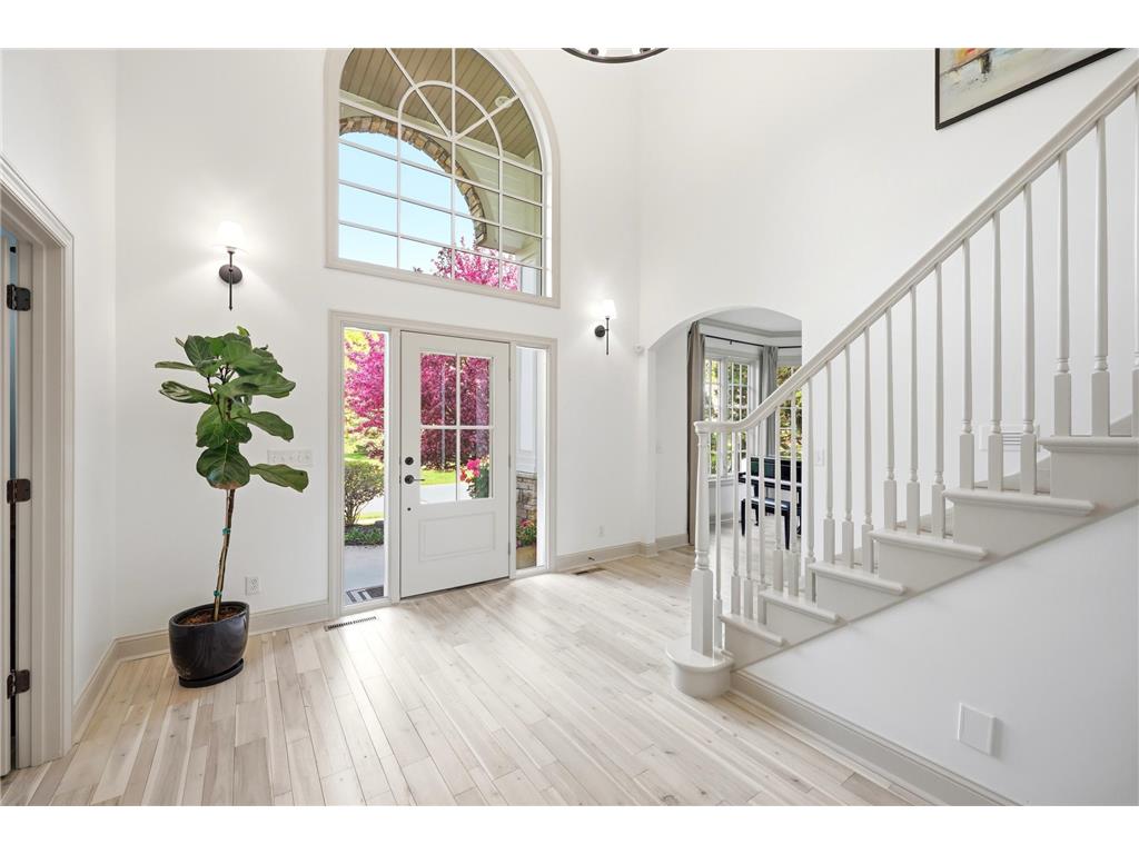 8562 French Curve Eden Prairie MN 55347 7084567 image25